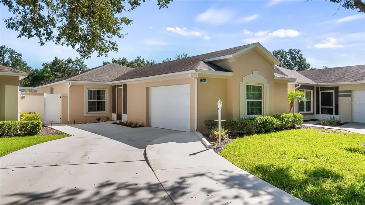 Property Slideshow image 1 of 38 | 2096 braxton st, Clermont, FL, 34711