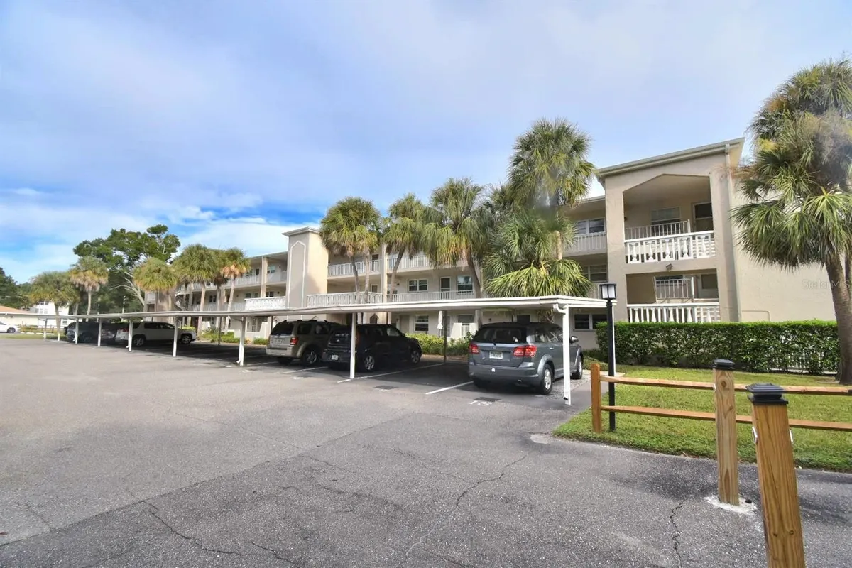 Property Slideshow image 1 of 50 | 940 virginia st 108, Dunedin, FL, 34698
