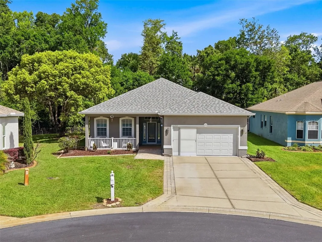 Property Slideshow image 1 of 95 | 11303 clear oak cir, New Port Richey, FL, 34654