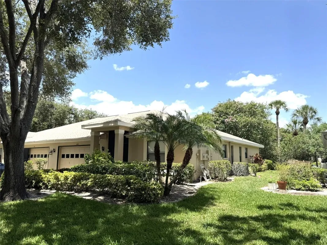 Property Slideshow image 1 of 41 | 1609 laughton pl, Sun City Center, FL, 33573