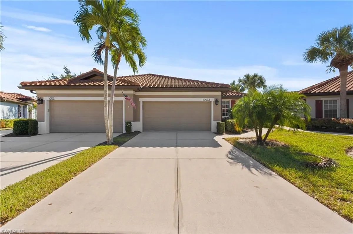 Property Slideshow image 1 of 33 | 10523 diamante way, Fort Myers, FL, 33913