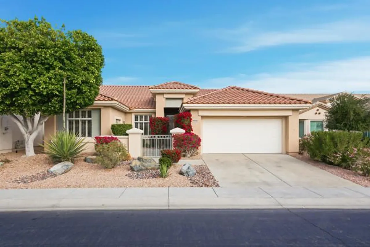 Property Slideshow image 1 of 28 | 78536 iron bark dr, Palm Desert, CA, 92211