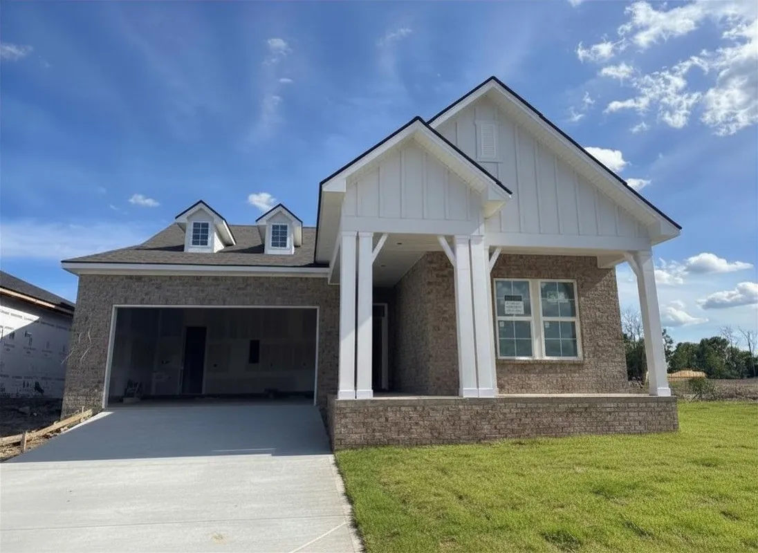 Property Slideshow image 1 of 22 | 200 aspen arch ct, Hermitage, TN, 37076