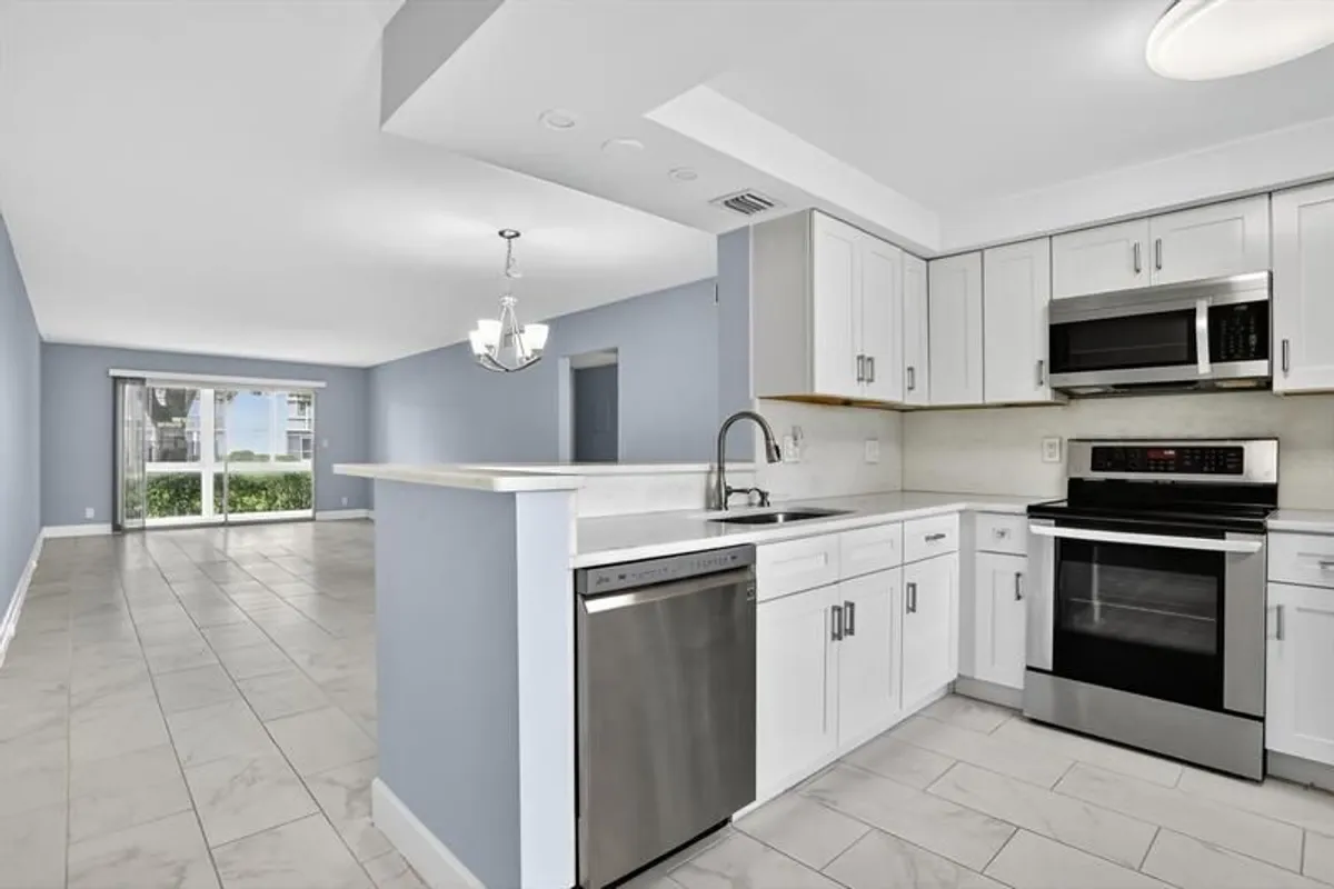 Property Slideshow image 1 of 72 | 2003 granada dr apt f1, Coconut Creek, FL, 33066