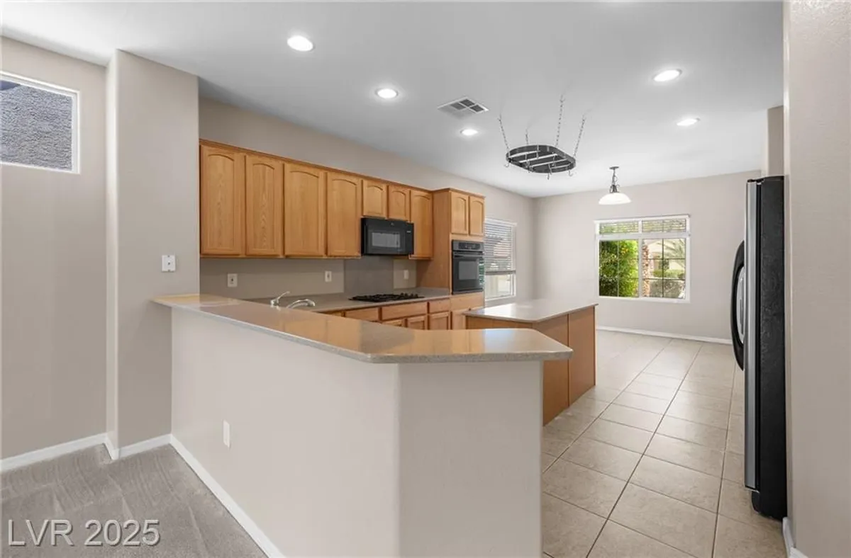 Property Slideshow image 1 of 37 | 2131 waterton rivers dr, Henderson, NV, 89044