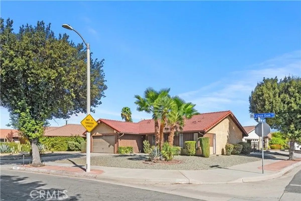 Property Slideshow image 1 of 32 | 1150 lemon gum ln, Hemet, CA, 92545