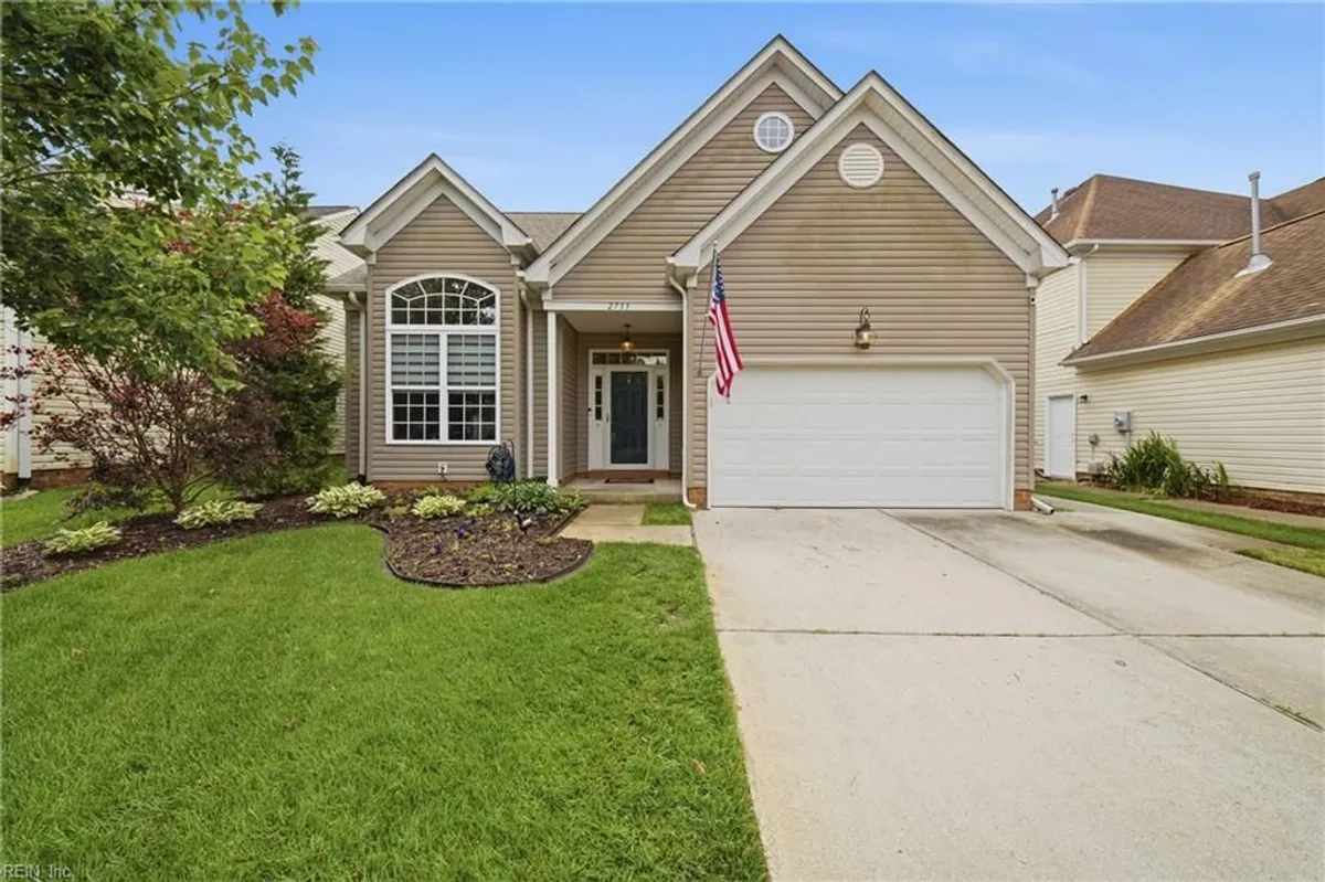 Property Slideshow image 1 of 41 | 2733 blake st, Virginia Beach, VA, 23456