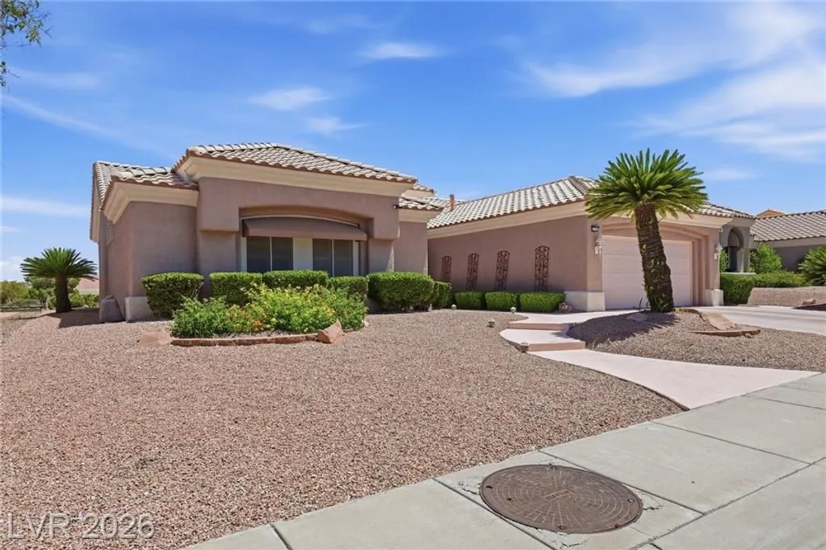 Property Slideshow image 1 of 76 | 2908 castle bar dr, Las Vegas, NV, 89134