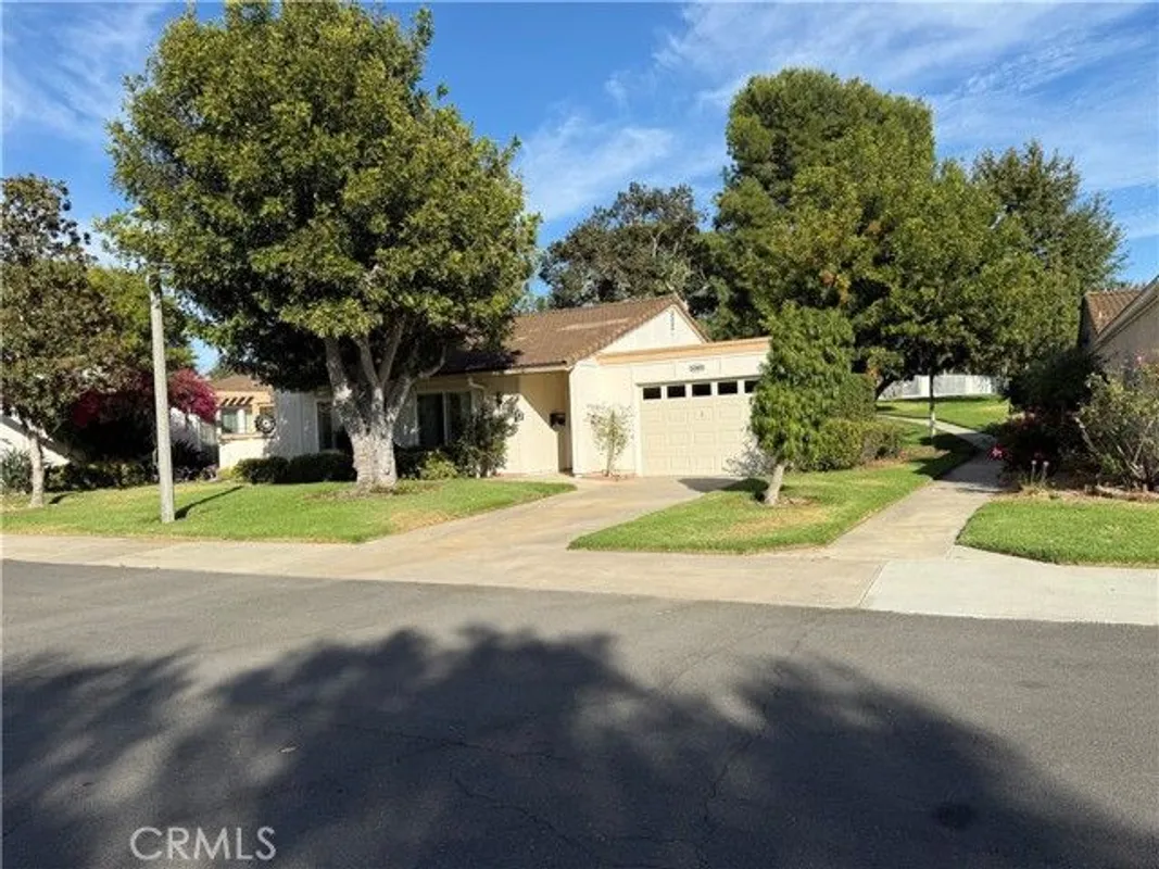 Property Slideshow image 1 of 32 | 5365 algarrobo d, Laguna Woods, CA, 92637