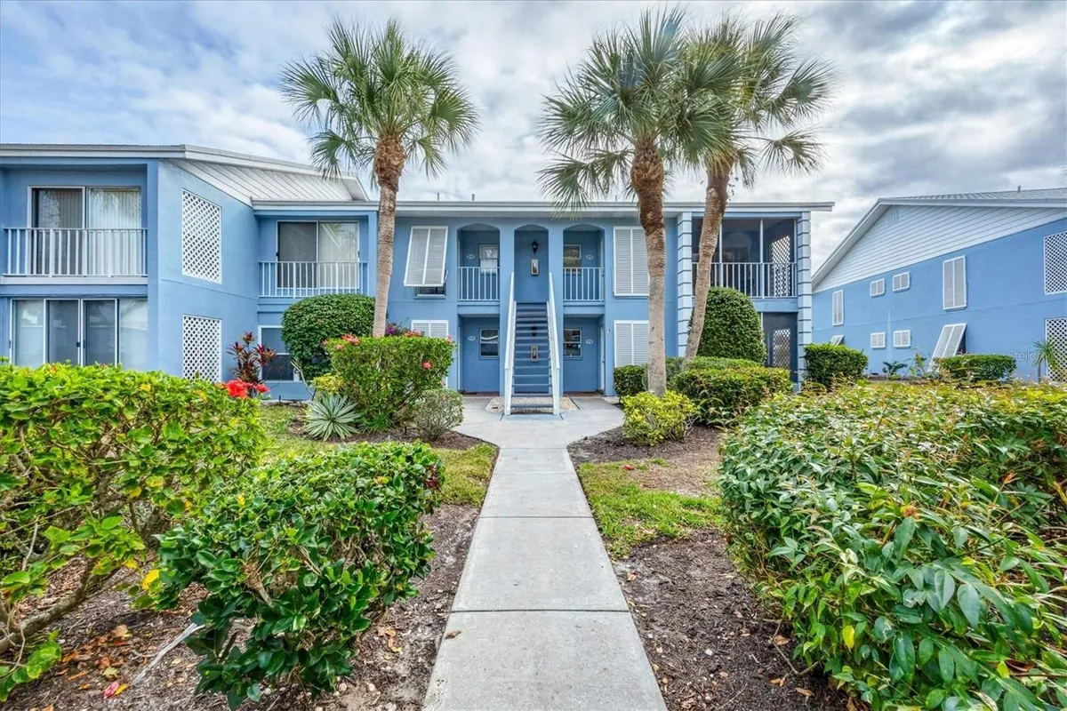 Property Slideshow image 1 of 51 | 454 cerromar rd 275, Venice, FL, 34293