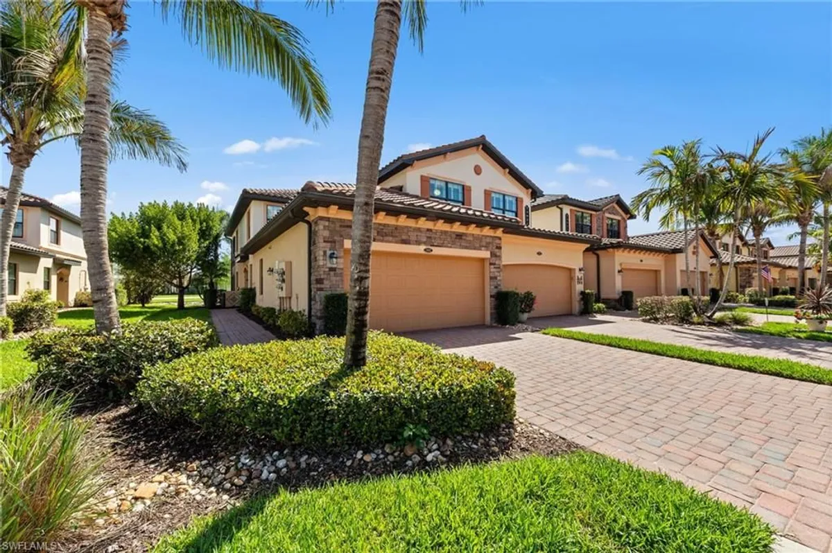 Property Slideshow image 1 of 50 | 28021 cookstown ct 3601, Bonita Springs, FL, 34135
