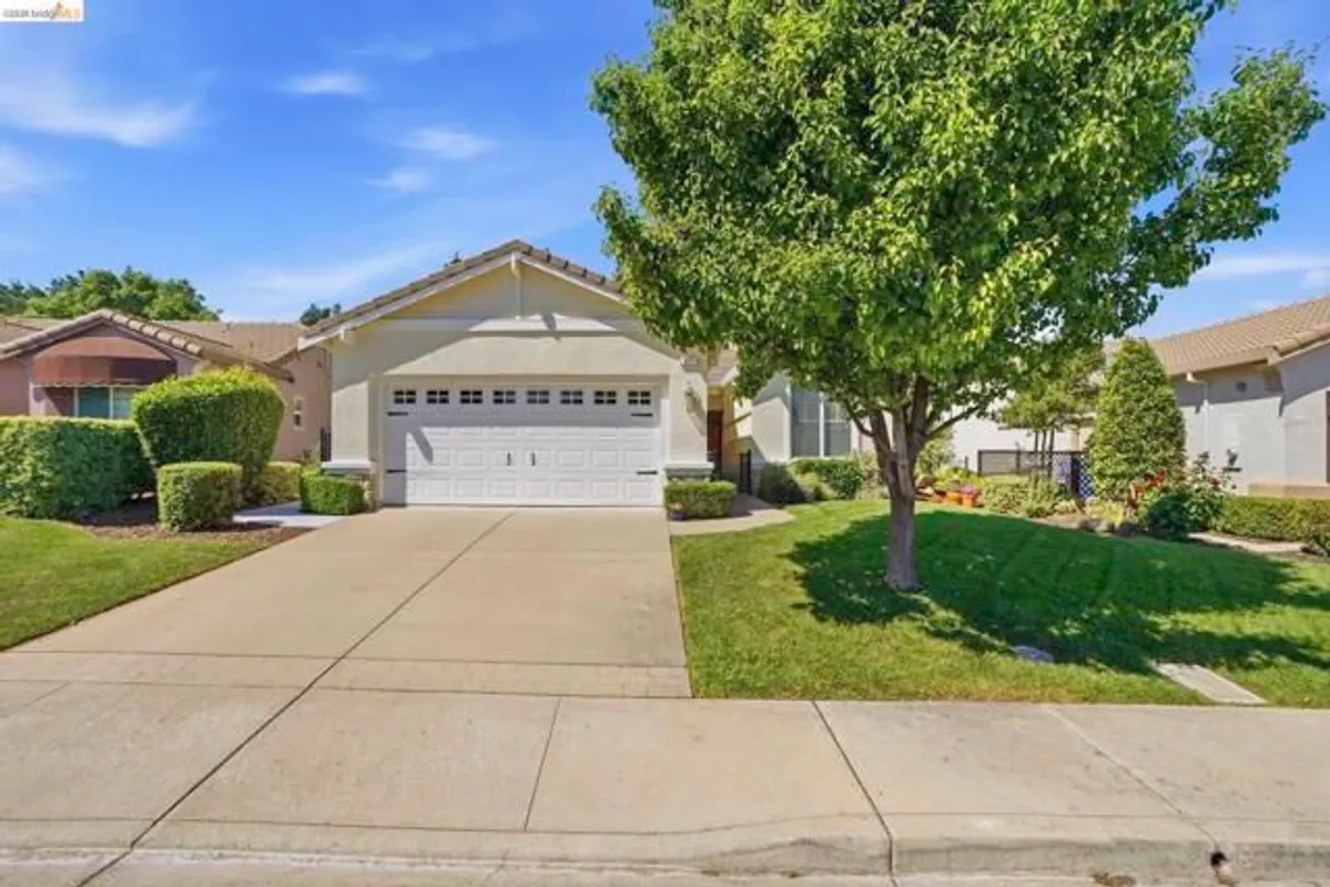 Property Slideshow image 1 of 32 | 481 coronation dr, Brentwood (Cc), CA, 94513