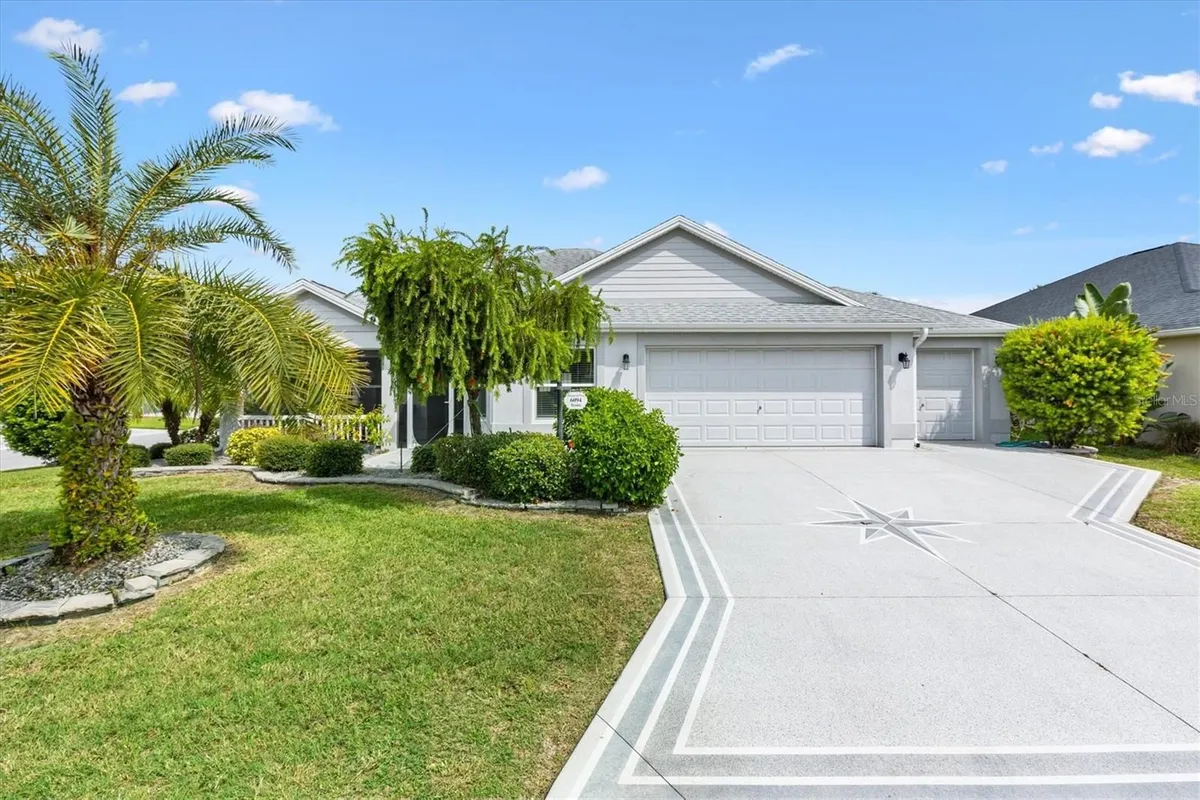 Property Slideshow image 1 of 43 | 6094 delphina loop, The Villages, FL, 32163
