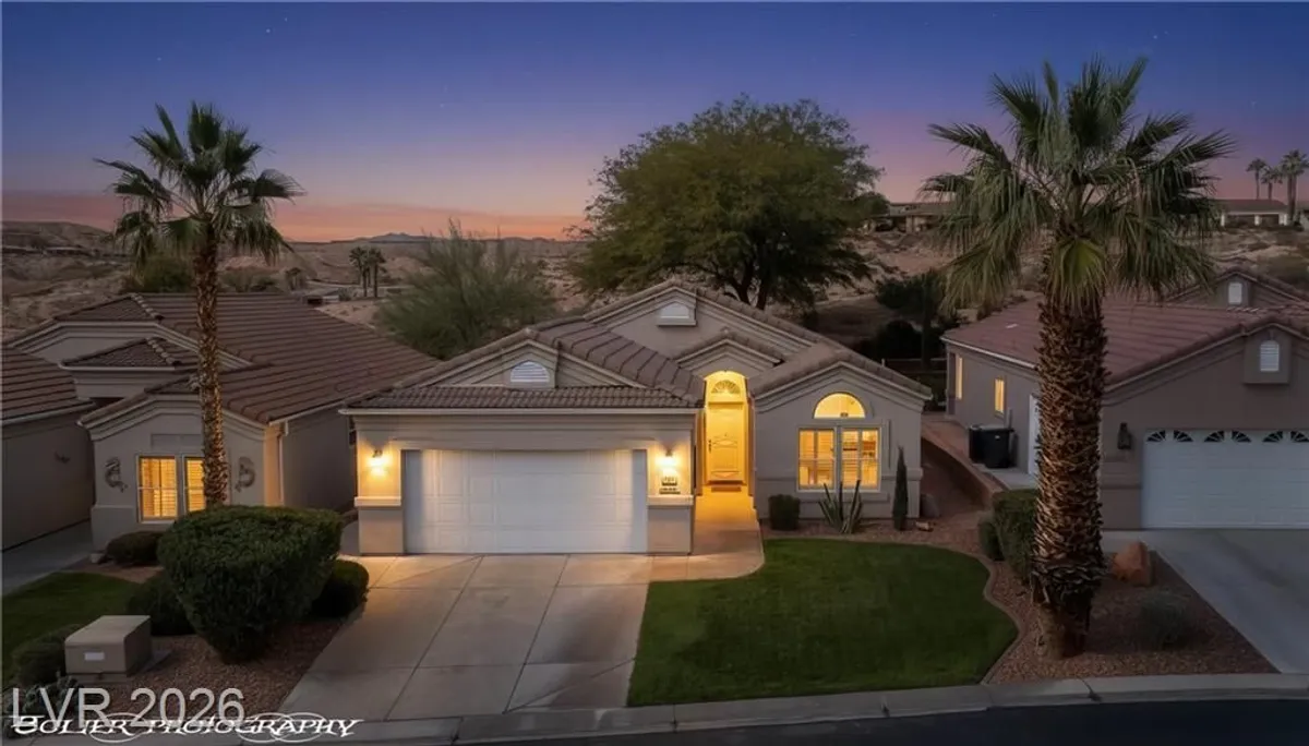 Property Slideshow image 1 of 71 | 563 fairways dr, Mesquite, NV, 89027