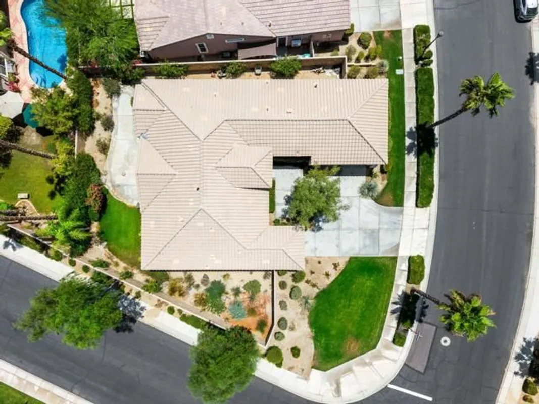 Property Slideshow image 1 of 46 | 81266 stone crop ln, La Quinta, CA, 92253