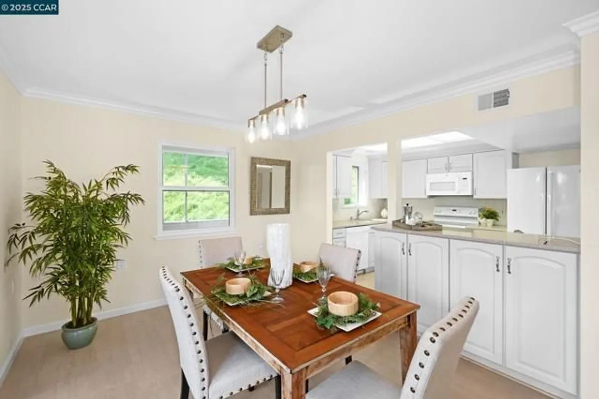 Property Slideshow image 1 of 36 | 1549 oakmont dr 12, Walnut Creek, CA, 94595