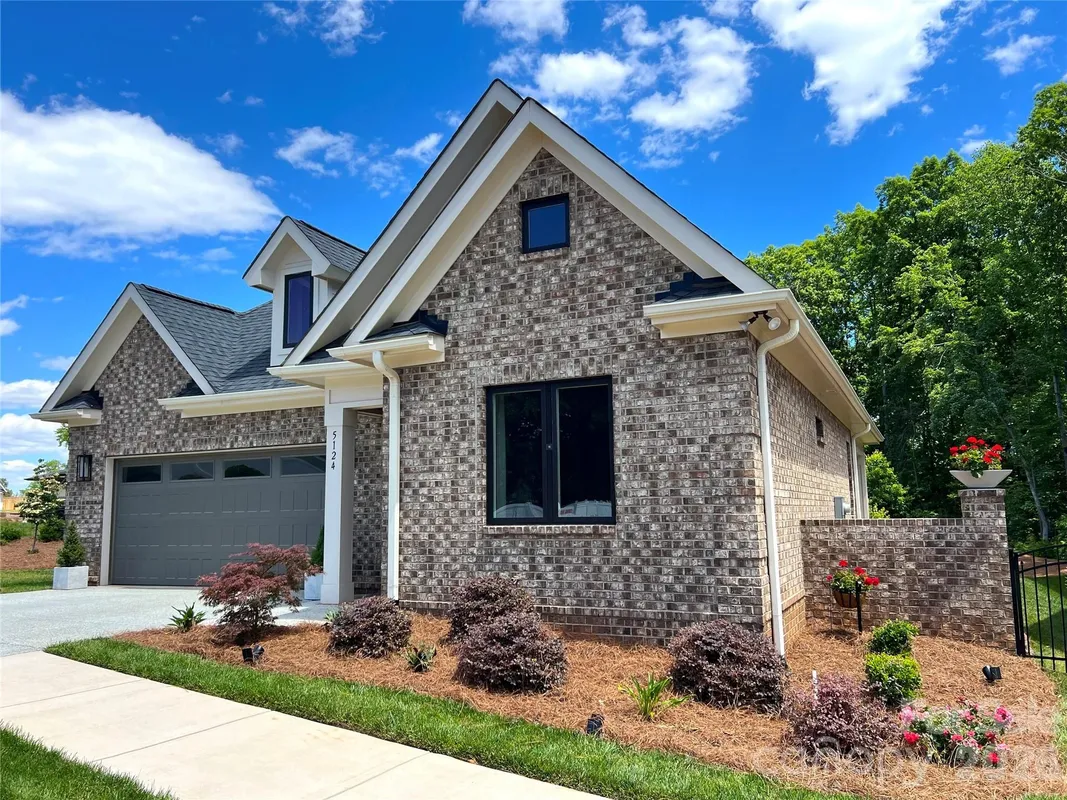 Property Slideshow image 1 of 34 | 5124 silver trace ln, Denver, NC, 28037