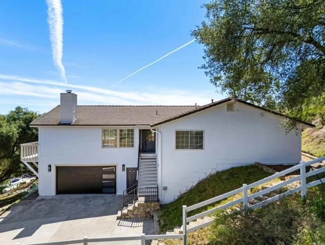 Property Slideshow image 1 of 51 | 28148 mountain meadow rd, Escondido, CA, 92026