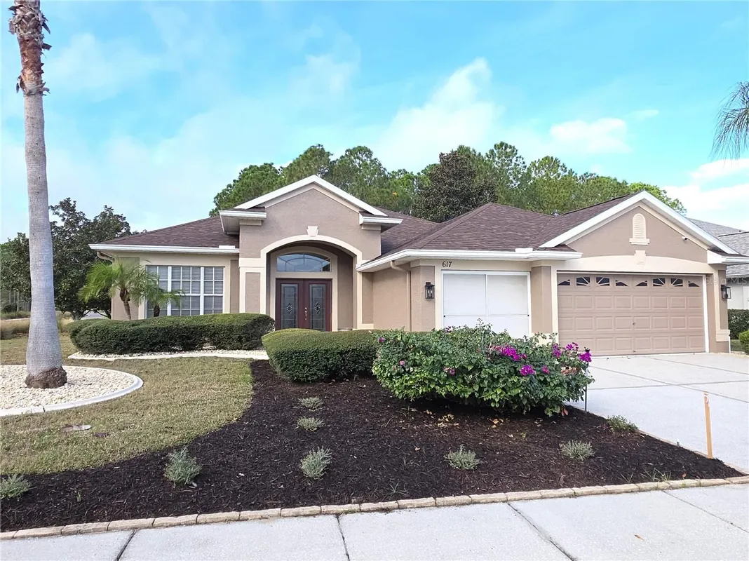 Property Slideshow image 1 of 31 | 617 glastonbury ct, Spring Hill, FL, 34609
