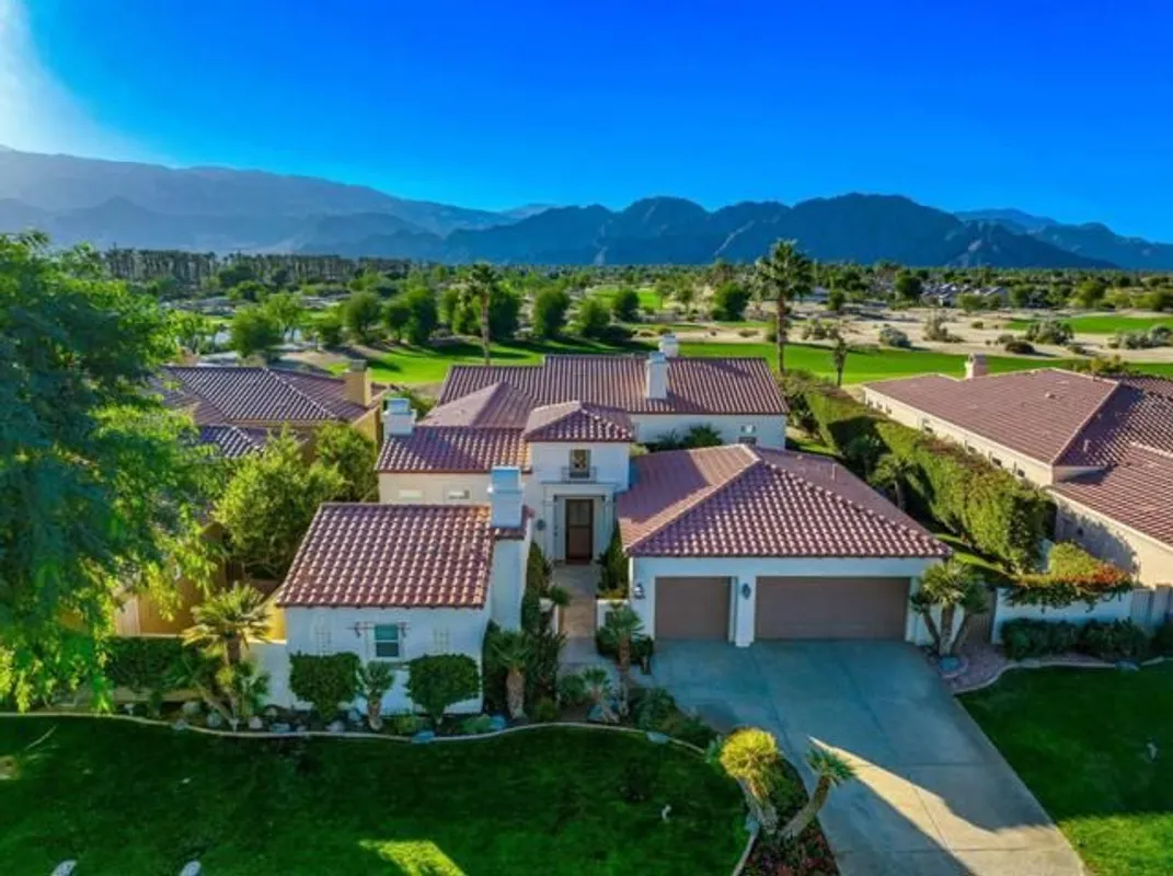 Property Slideshow image 1 of 50 | 55855 turnberry way, La Quinta, CA, 92253