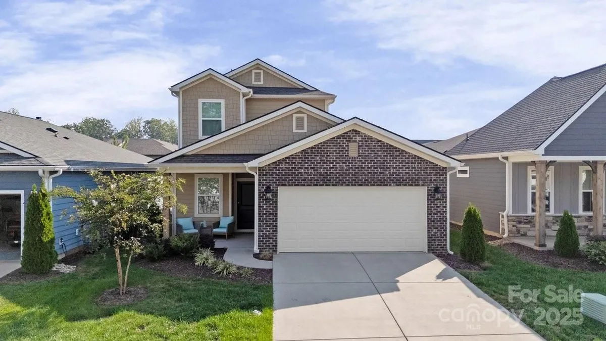 Property Slideshow image 1 of 48 | 6096 pier dr, Denver, NC, 28037