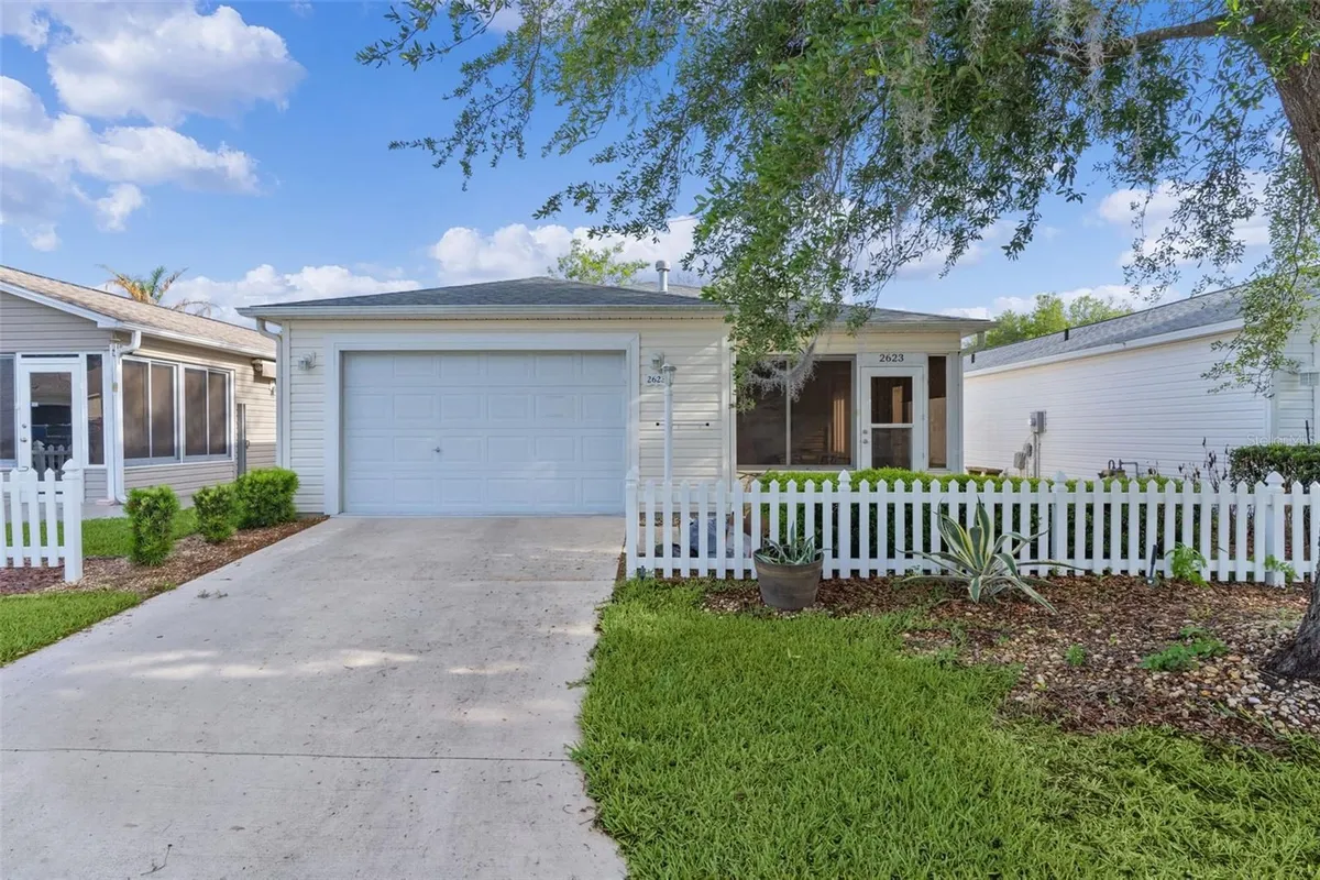 Property Slideshow image 1 of 40 | 2623 ascot loop, The Villages, FL, 32162