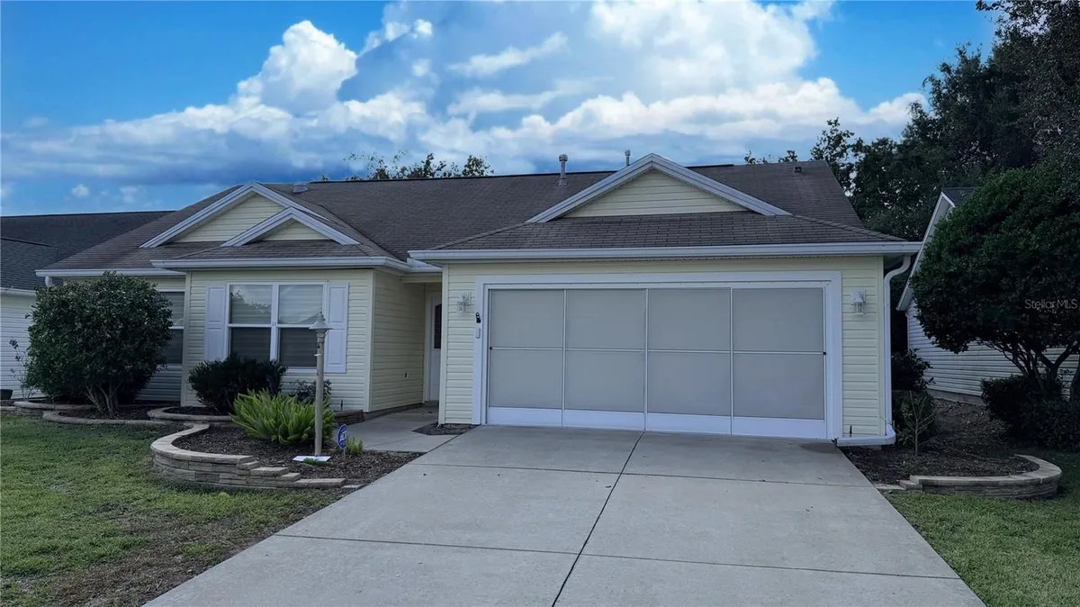 Property Slideshow image 1 of 25 | 17700 se 92nd grantham ter, The Villages, FL, 32162