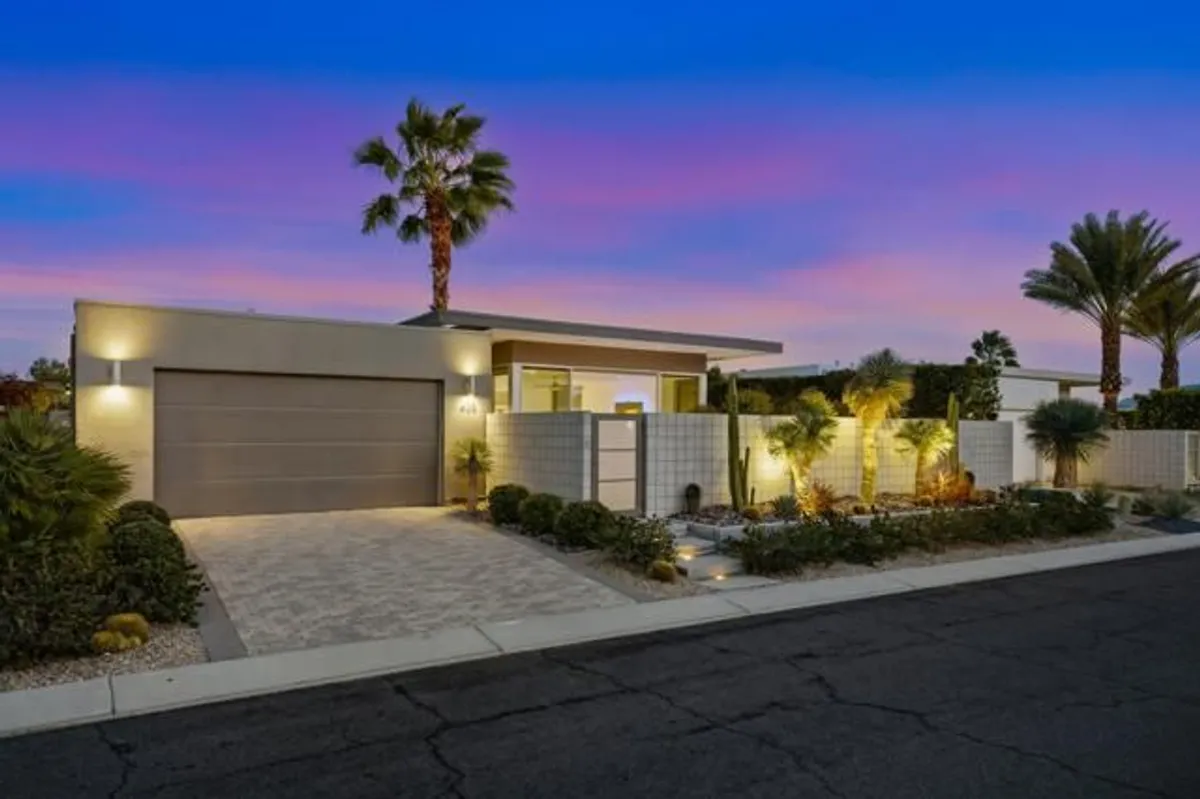 Property Slideshow image 1 of 44 | 638 dominion way, Palm Springs, CA, 92262