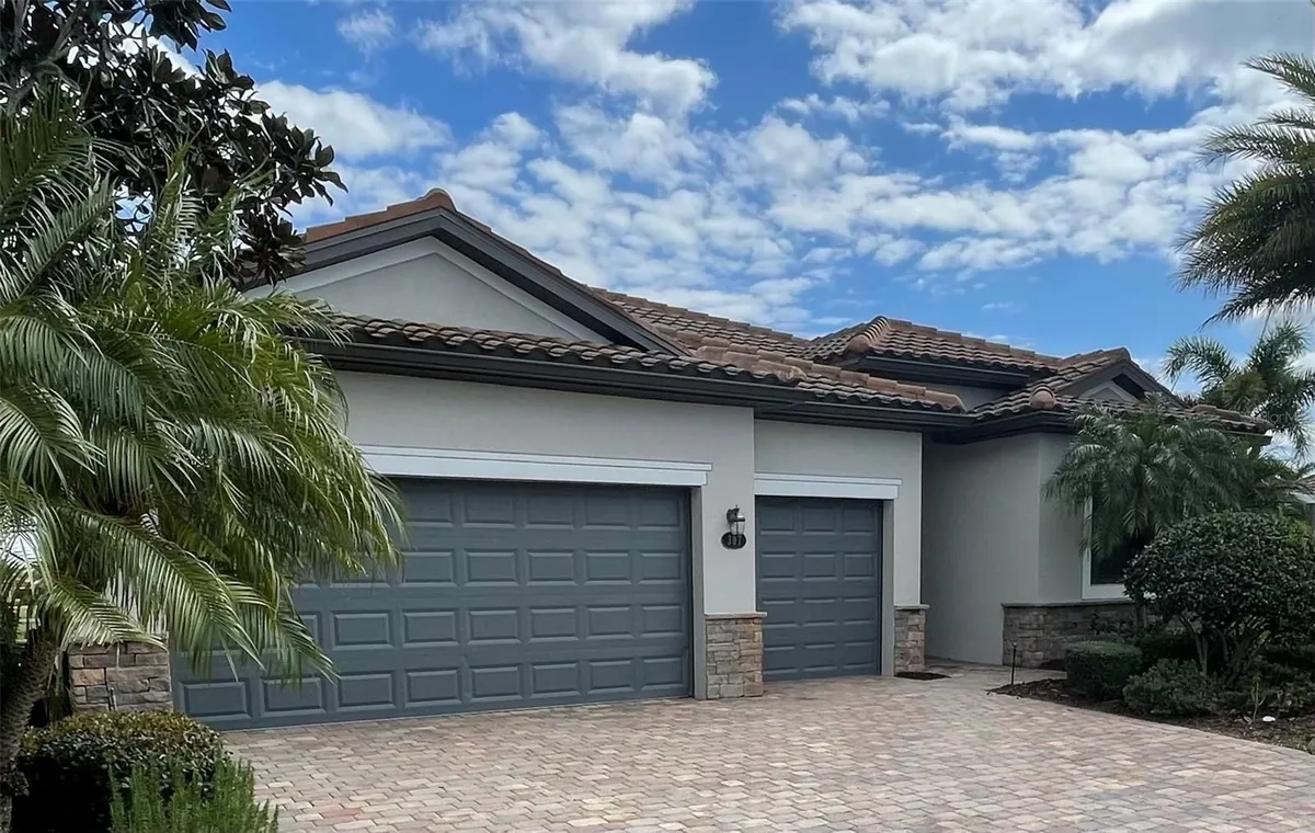 Property Slideshow image 1 of 78 | 307 whispering palms ln, Bradenton, FL, 34212