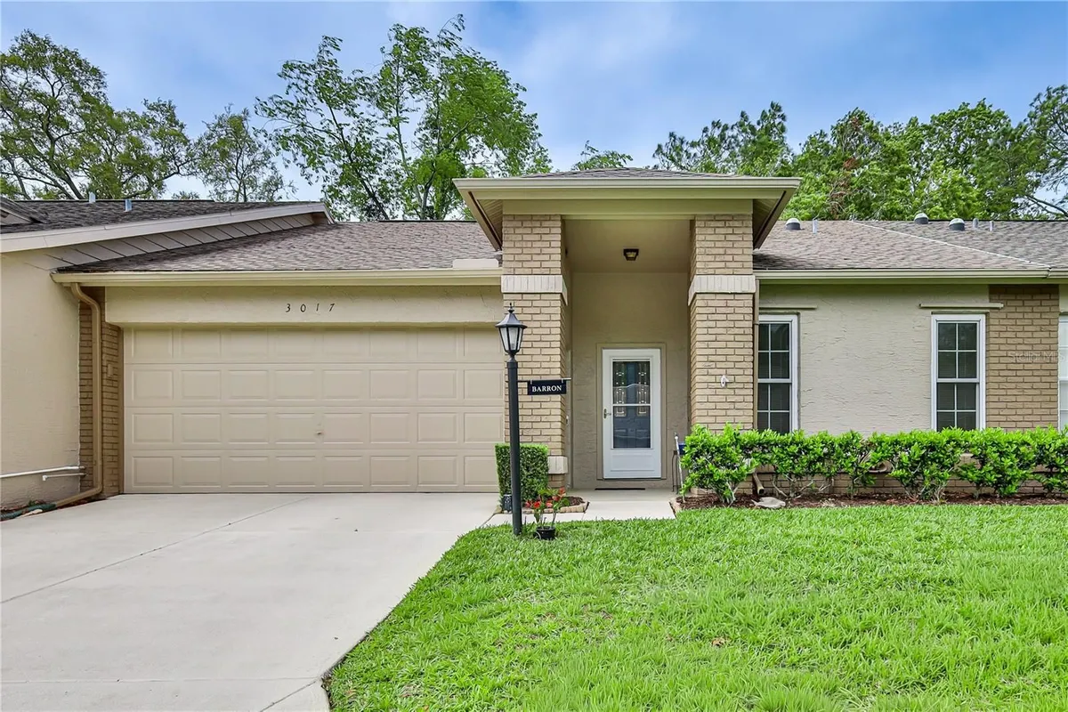 Property Slideshow image 1 of 48 | 3017 whispering pines ct, Spring Hill, FL, 34606