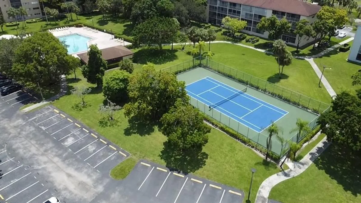 Property Slideshow image 1 of 19 | 1401 sw 134th way apt 307, Pembroke Pines, FL, 33027