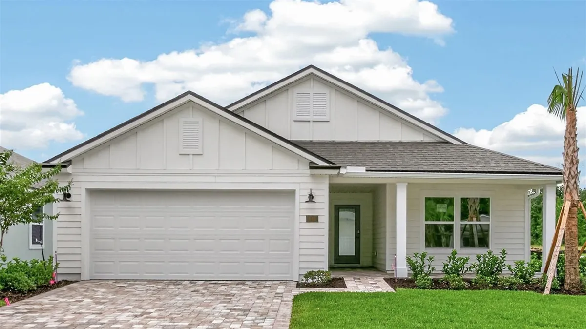 Property Slideshow image 1 of 62 | 142 greenwood dr, Palm Coast, FL, 32137