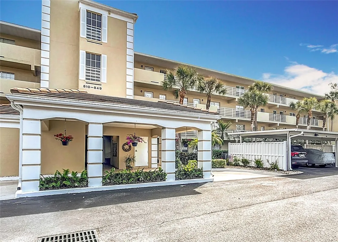 Property Slideshow image 1 of 57 | 839 wexford blvd # 839, Venice, FL, 34293
