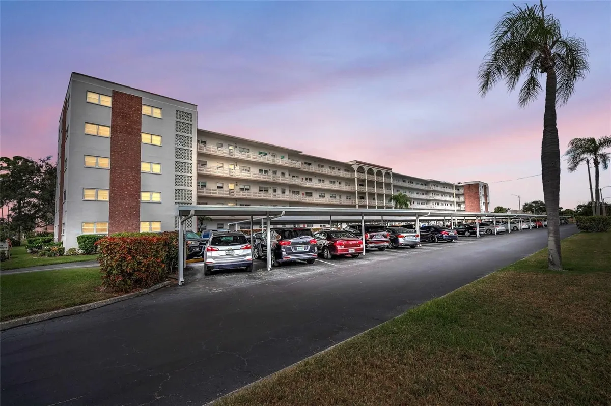 Property Slideshow image 1 of 84 | 5501 80th st n unit 405, St Petersburg, FL, 33709