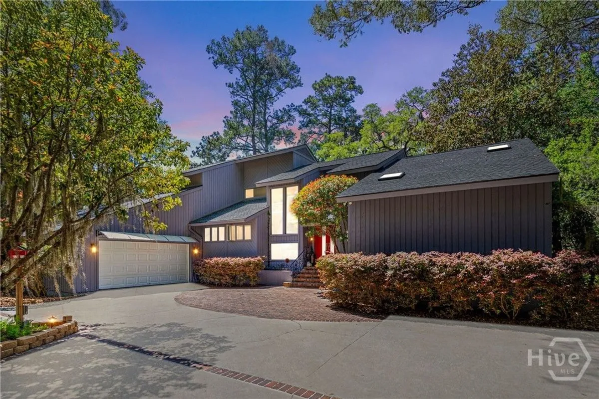 Property Slideshow image 1 of 75 | 10 benedictine retreat, Savannah, GA, 31411