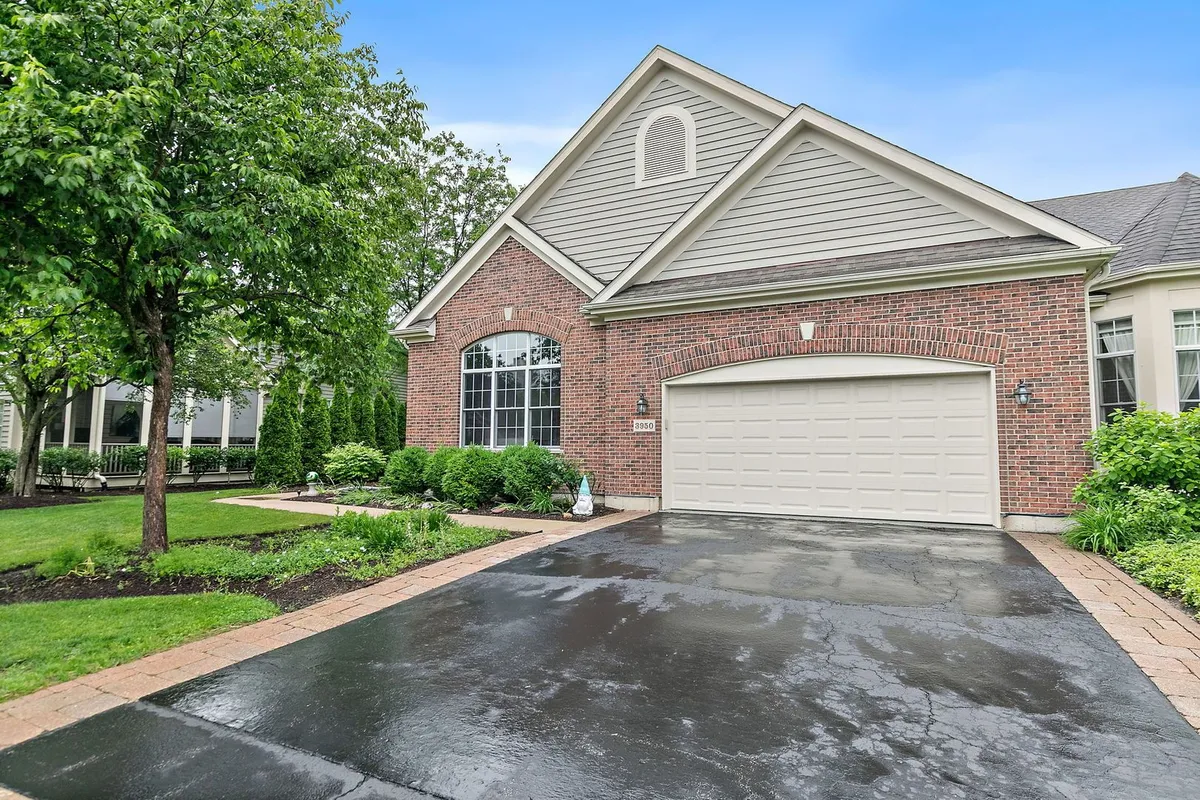 Property Slideshow image 1 of 43 | 3950 coyote lakes cir, Lake In The Hills, IL, 60156
