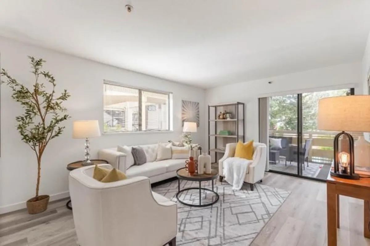 Property Slideshow image 1 of 42 | 576 w parr ave 1, Los Gatos, CA, 95032