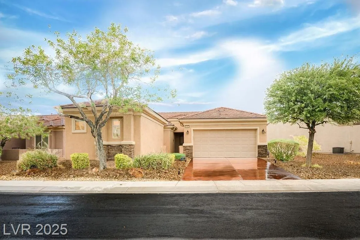 Property Slideshow image 1 of 37 | 7749 pine warbler way, North Las Vegas, NV, 89084