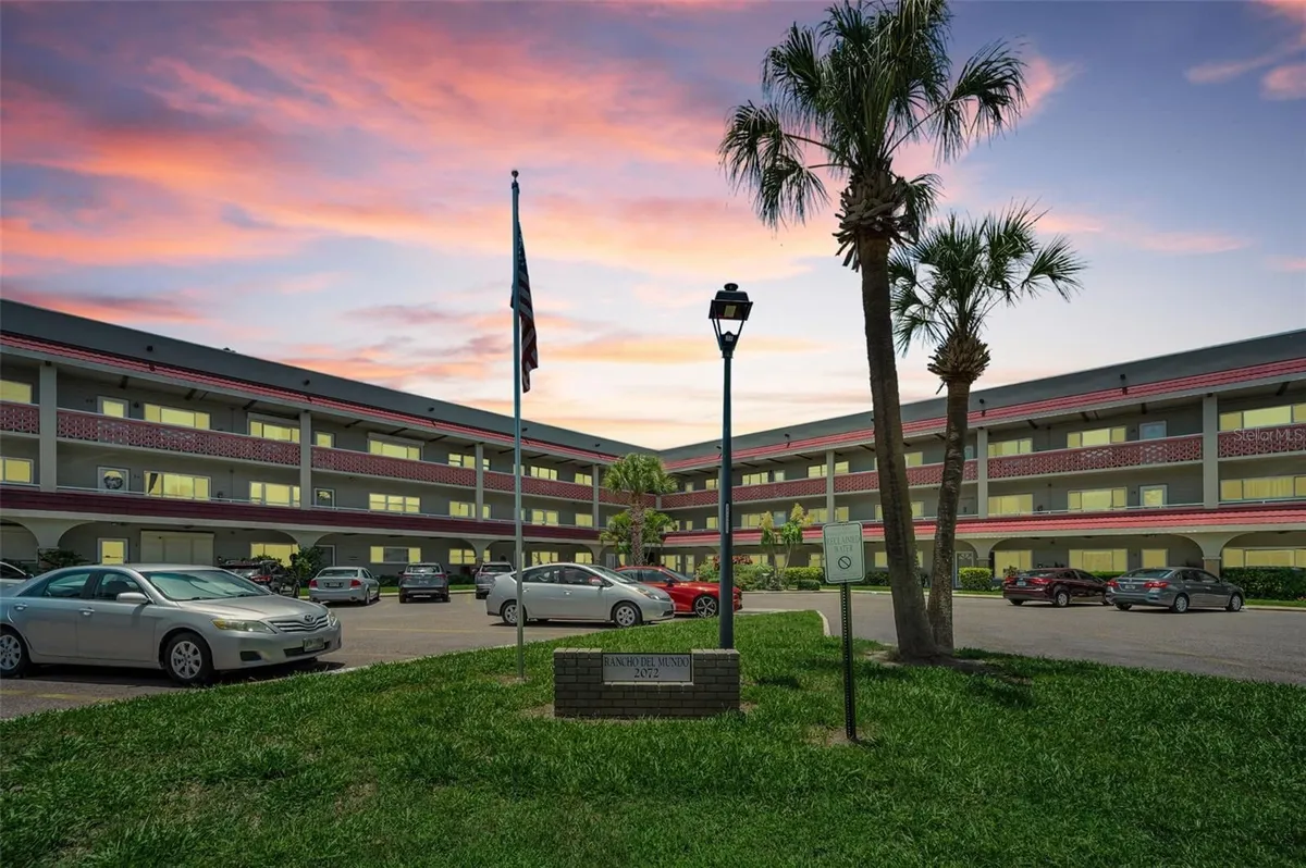 Property Slideshow image 1 of 93 | 2072 australia way 32, Clearwater, FL, 33763