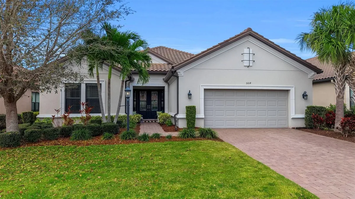 Property Slideshow image 1 of 32 | 5104 tivoli run, Bradenton, FL, 34211