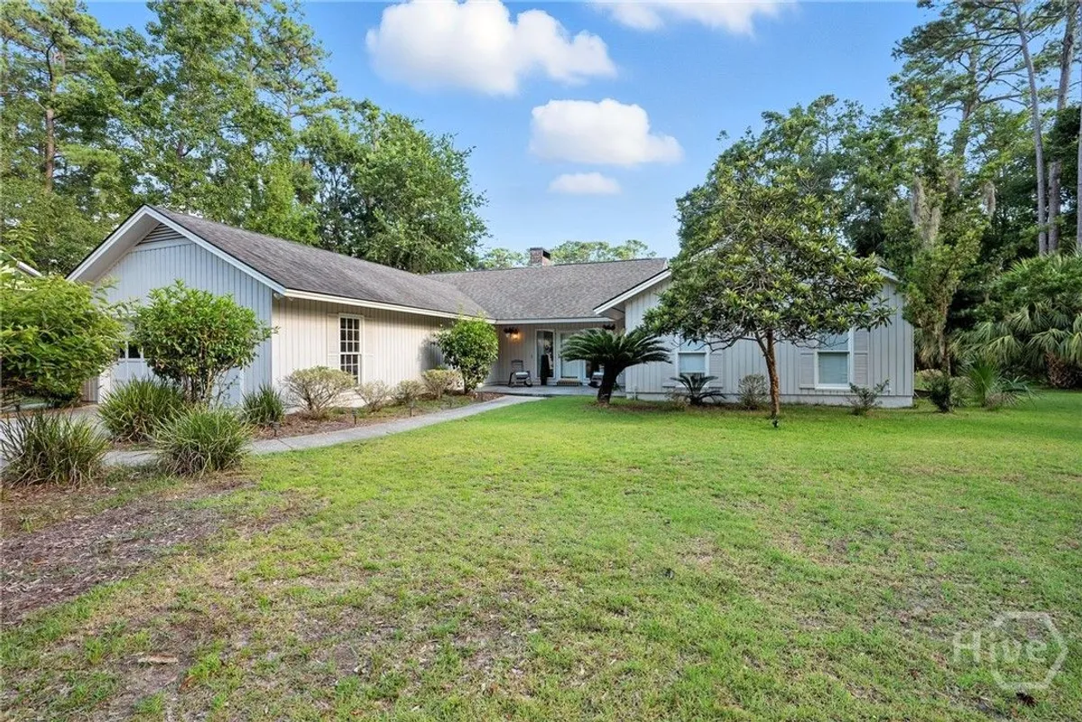 Property Slideshow image 1 of 30 | 1 brooks ln, Savannah, GA, 31411