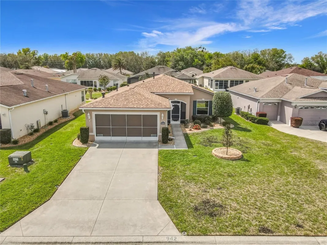 Property Slideshow image 1 of 33 | 16304 sw 14th ct, Ocala, FL, 34473