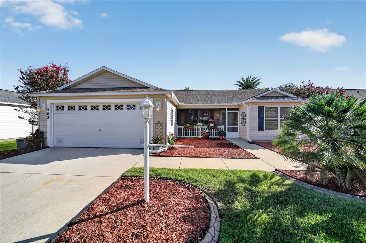 Property Slideshow image 1 of 61 | 1563 hollyberry pl, The Villages, FL, 32162