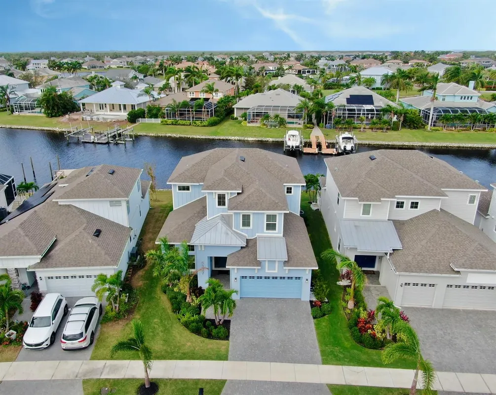 Property Slideshow image 1 of 53 | 5307 wishing arch dr, Apollo Beach, FL, 33572