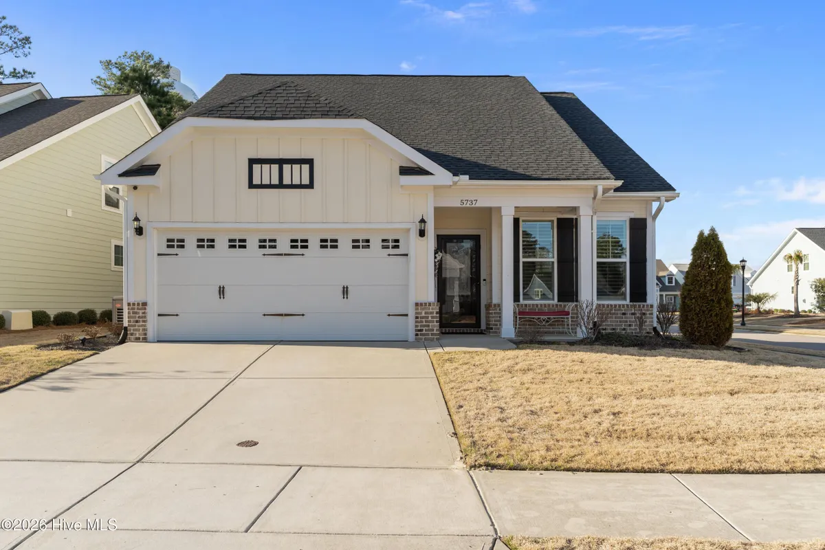 Property Slideshow image 1 of 70 | 5737 park w cir, Leland, NC, 28451