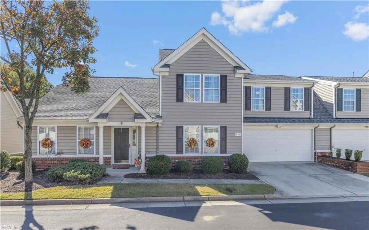 Property Slideshow image 1 of 45 | 805 calvert ct, Chesapeake, VA, 23320