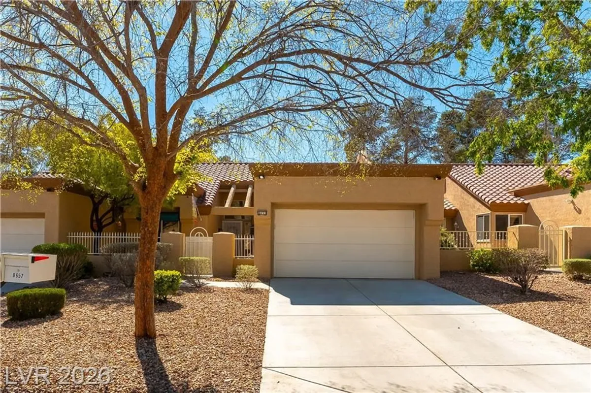 Property Slideshow image 1 of 28 | 8653 prairie hill dr, Las Vegas, NV, 89134