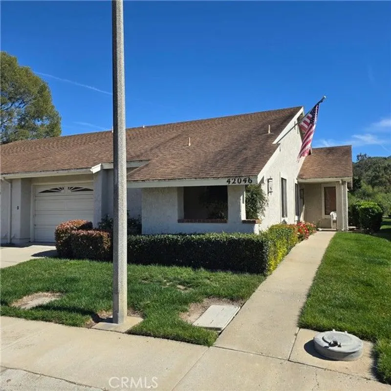 Property Slideshow image 1 of 1 | 42046 vlg 42, Camarillo, CA, 93012