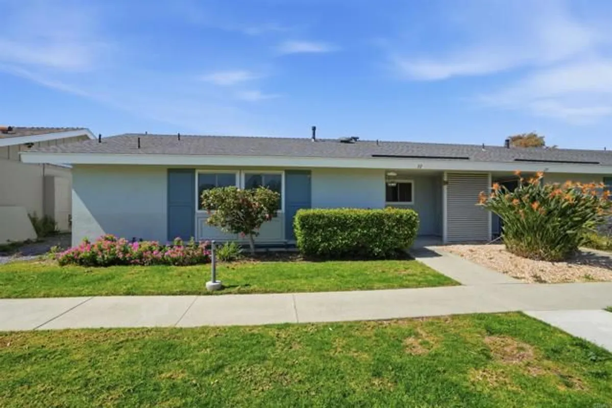 Property Slideshow image 1 of 45 | 3685 vista campana 30, Oceanside, CA, 92057