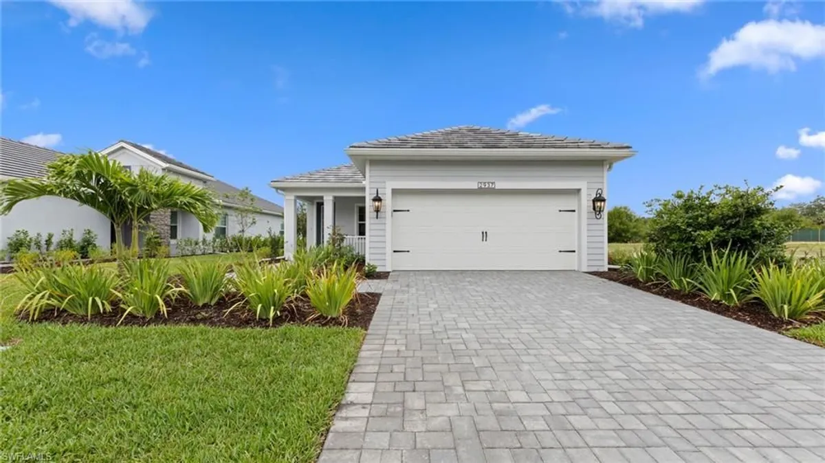 Property Slideshow image 1 of 33 | 2937 heritage pines dr, Fort Myers, FL, 33905